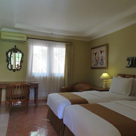 Balira Airport Hotel Kuta Lombok Exterior foto
