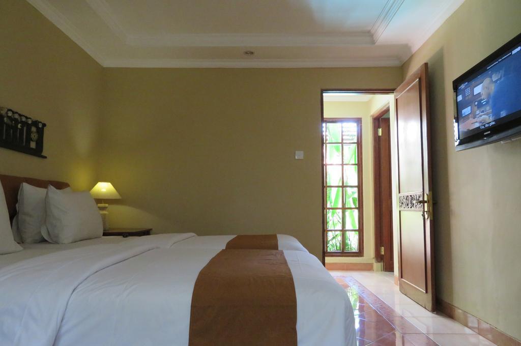 Balira Airport Hotel Kuta Lombok Exterior foto